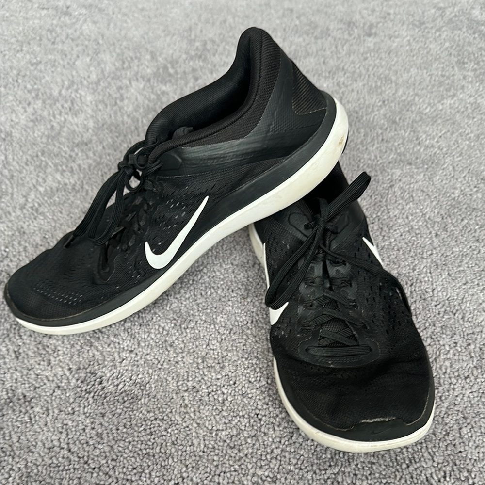 Nike Black and White Athletic Shoes